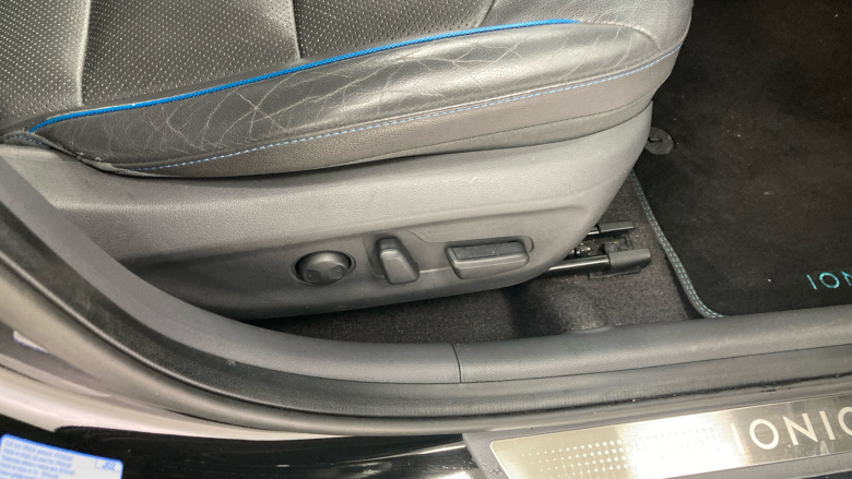 Hyundai IONIQ 1.6 GDi Hybrid Premium SE 5dr DCT Hybrid Hatchback